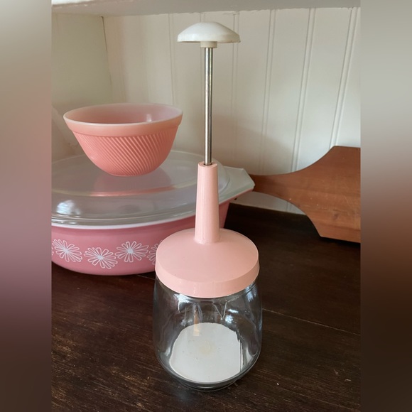 Vintage Other - Vintage MCM Pink Kitchen Chopper❤️